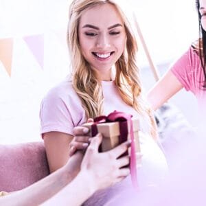 gjöf fyrir babyshower